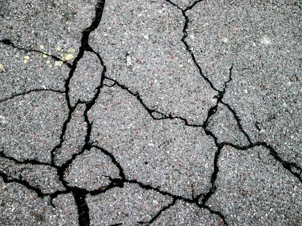 Driveway Crack Filling in Fremont